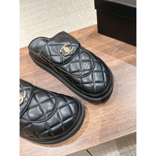 Argyle shoes