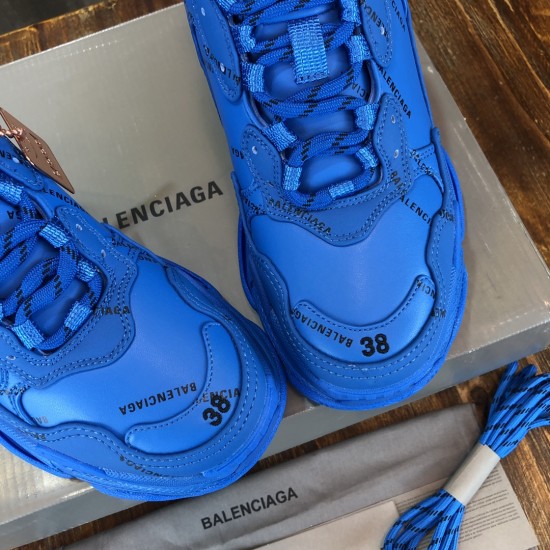 sneakers sneakers