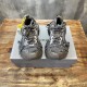 3XL sneaker runner