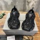 3XL sneaker runner