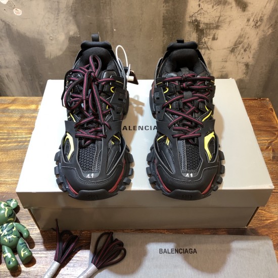 Retro Sport Basalt Shoes 3rd Generation Triple-S 3.0 Retro Sport Basalt Shoes 3rd Generation Triple-S 3.0