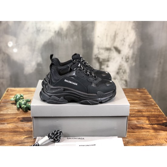 sneakers sneakers