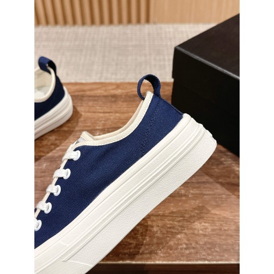 canvas shoes