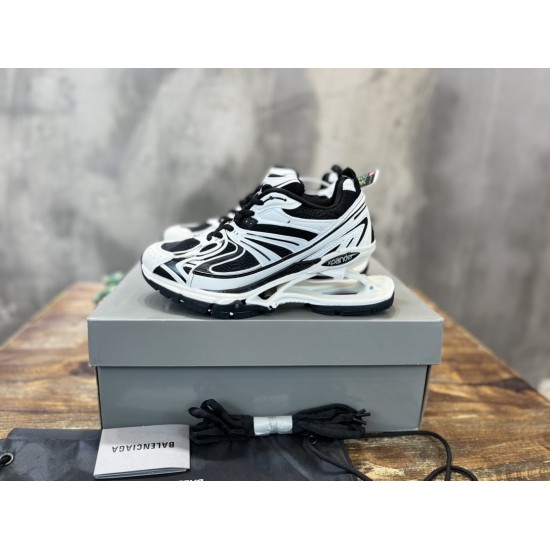 X-Pander 6.0 Retro Spring Shoes