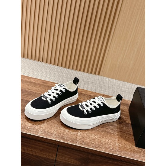 canvas shoes