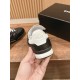Tennis shoes