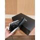 Tennis shoes