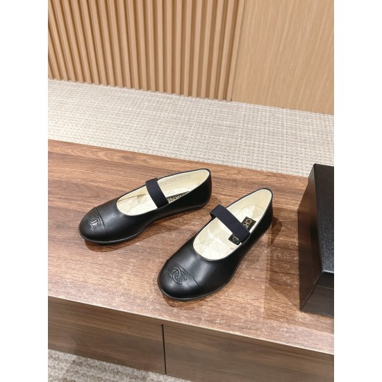 Argyle shoes