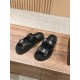 Slippers, beach shoes