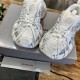 3XL sneaker runner