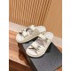 Slippers, beach shoes