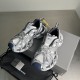 3XL sneaker runner