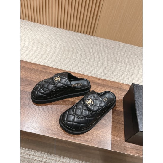 Argyle shoes