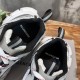 3XL sneaker runner