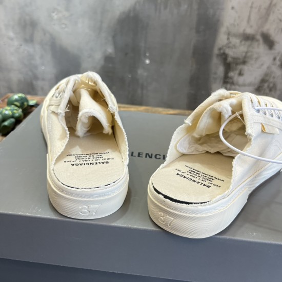 Paris Canvas Shoes