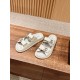 Slippers, beach shoes