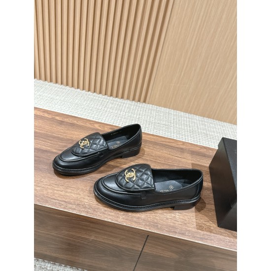 Argyle shoes
