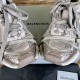 3XL sneaker runner