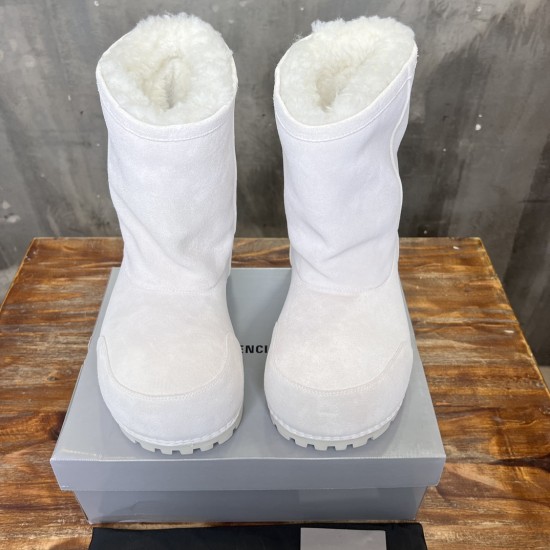 skiwear ski boots