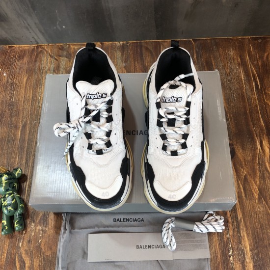 sneakers sneakers