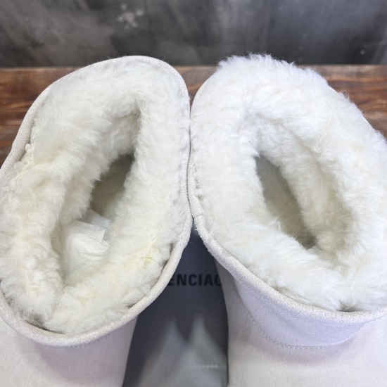 skiwear ski boots