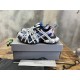 3XL sneaker runner