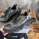 3XL sneaker runner