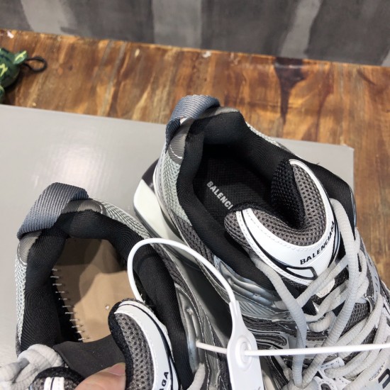 X-Pander 6.0 Retro Spring Shoes