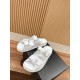 Slippers, beach shoes