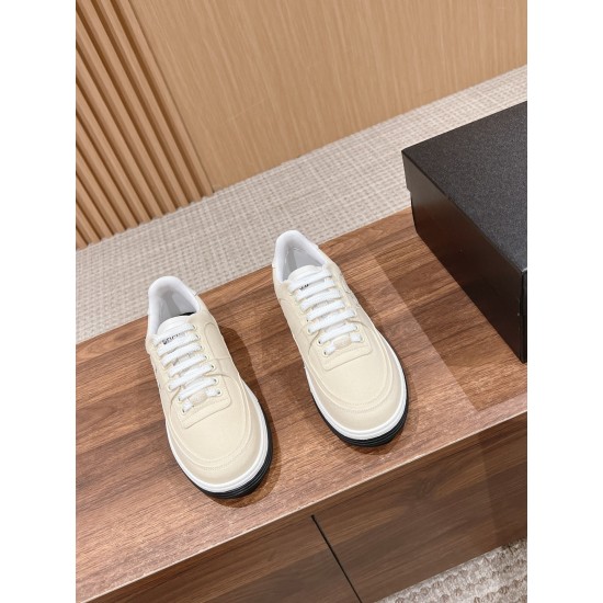 canvas shoes