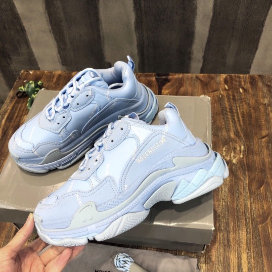 sneakers sneakers