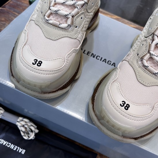 air cushioned shoes