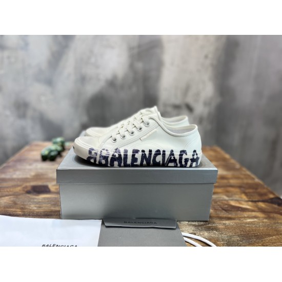 Dirty shoes demna Dirty shoes demna