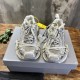 3XL sneaker runner