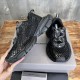 3XL sneaker runner