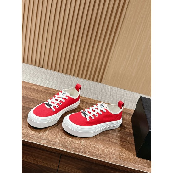 canvas shoes