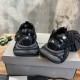 3XL sneaker runner