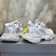 3XL sneaker runner
