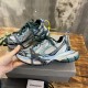 3XL sneaker runner