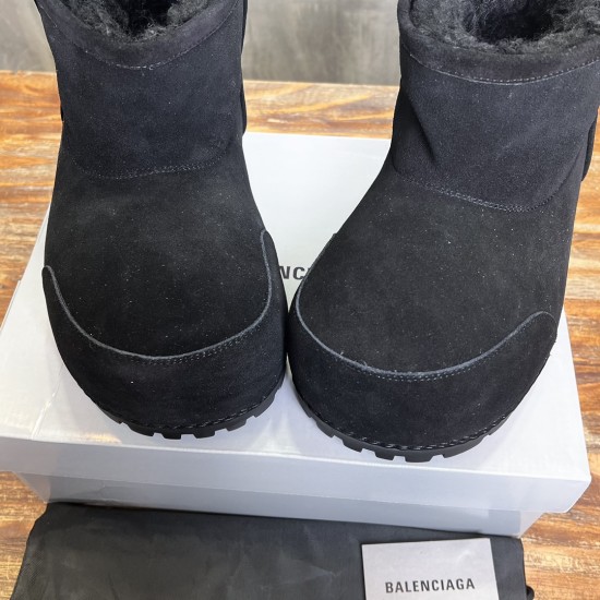 skiwear ski boots