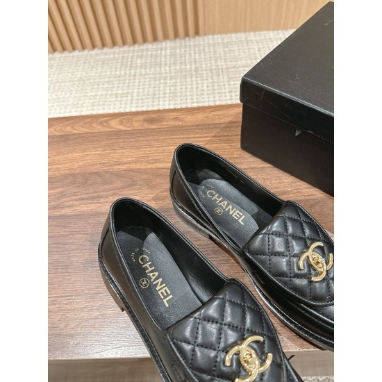 Argyle shoes