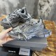 3XL sneaker runner