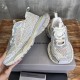 3XL sneaker runner