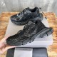3XL sneaker runner