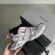 3XL sneaker runner