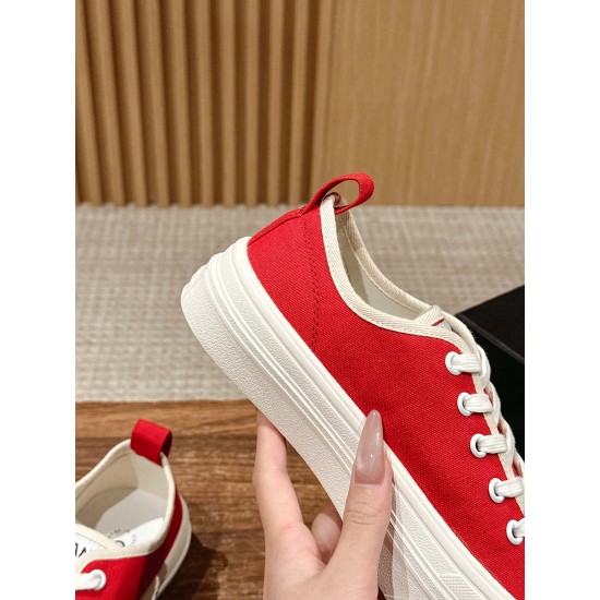 canvas shoes