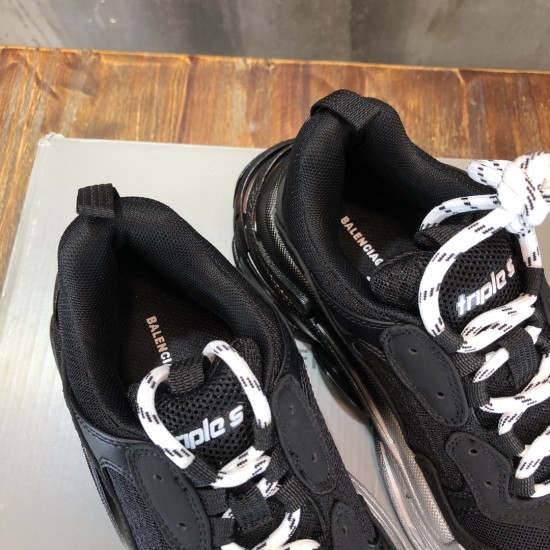 sneakers sneakers