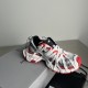 3XL sneaker runner