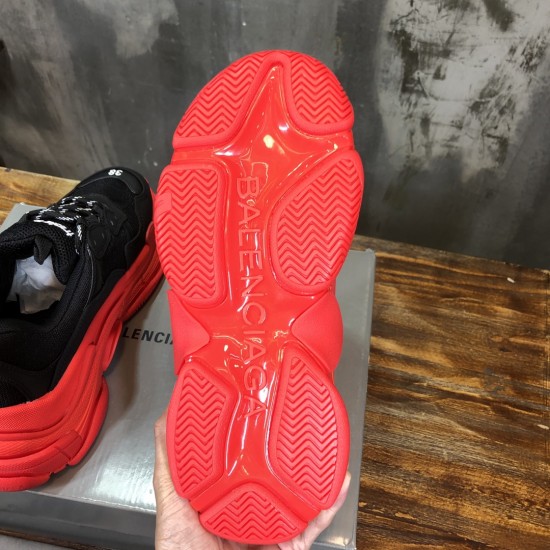 sneakers sneakers