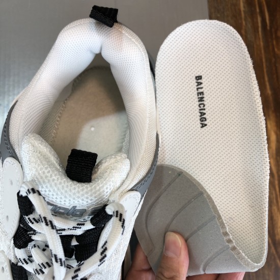 sneakers sneakers